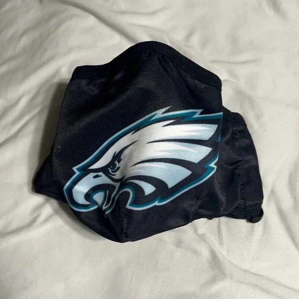 New Eagles face mask